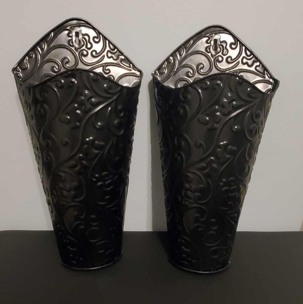 Elegant Black and Silver Wall Vases